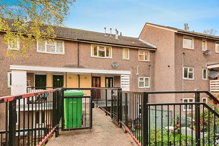 1 Bedroom Flat For Sale In Woodlane Gardens, Nottingham, NG3