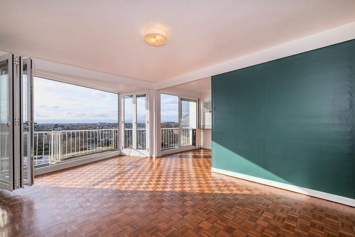 2 Bedroom Flat To Rent In Richmond Hill, Richmond, TW10