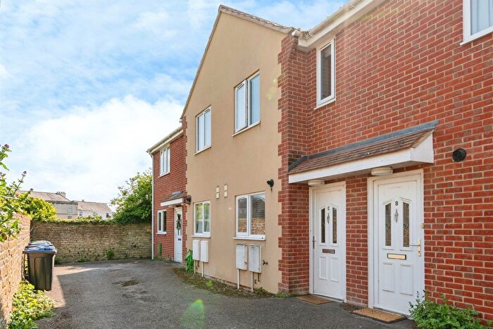 2 Bedroom Terraced House For Sale In Union Street, Melksham, SN12