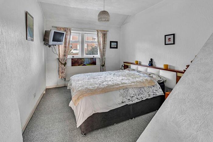 3 Bedroom Terraced House For Sale In Dale Street, Milnrow, OL16