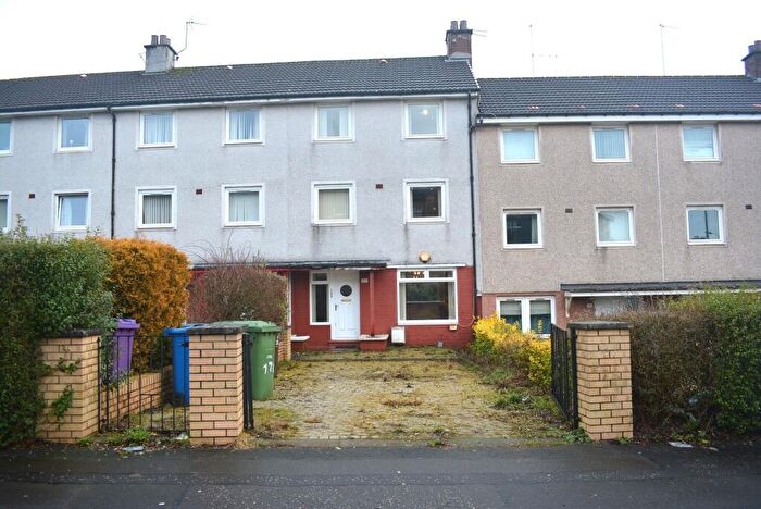 4 Bedroom Town House For Sale In Dunkenny Road, Glasgow, G15