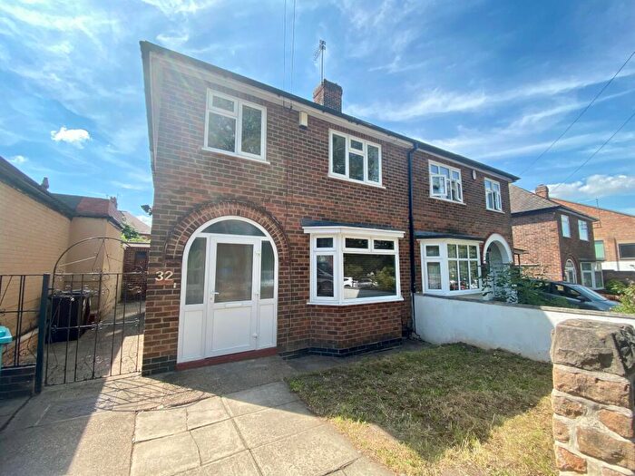 3 Bedroom House To Rent In Dakeyne Street, Sneinton, NG3