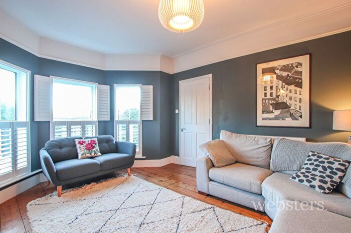 3 Bedroom Terraced House For Sale In Mill Hill Road, Norwich, NR2