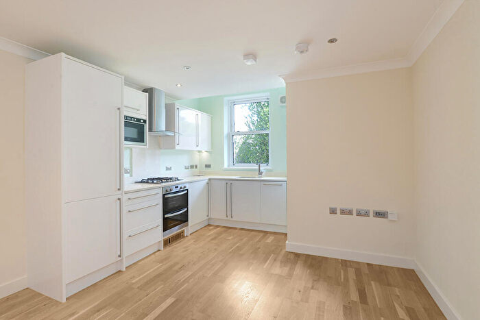 2 Bedroom Flat For Sale In Providence Park, Fintonagh Drive, Penenden Heath, Kent, ME14