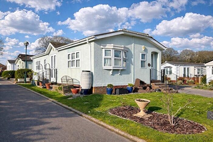 3 Bedroom Park Home For Sale In Woodlands Park, Stopples Lane, Hordle, Lymington, Hampshire., SO41
