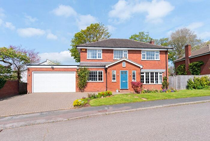 5 Bedroom Detached House For Sale In Tythe Close, Stewkley, Buckinghamshire, LU7