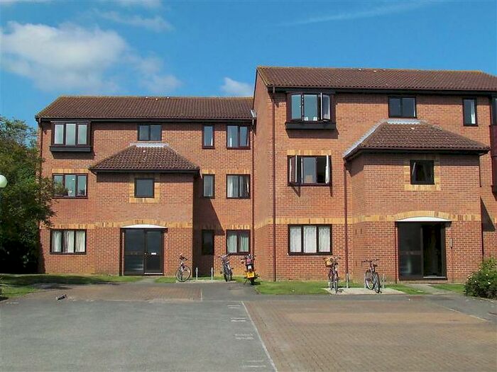 1 Bedroom Flat To Rent In Franklyn Close, Abingdon, OX14