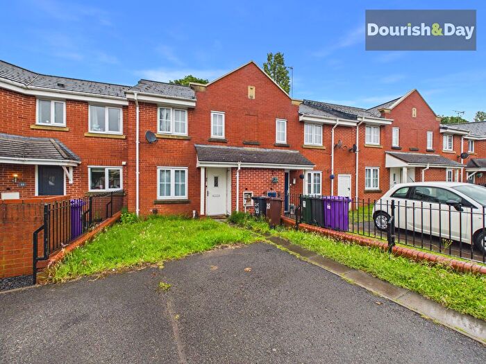 3 Bedroom Terraced House For Sale In Stanley Road, Wolverhampton, WV10