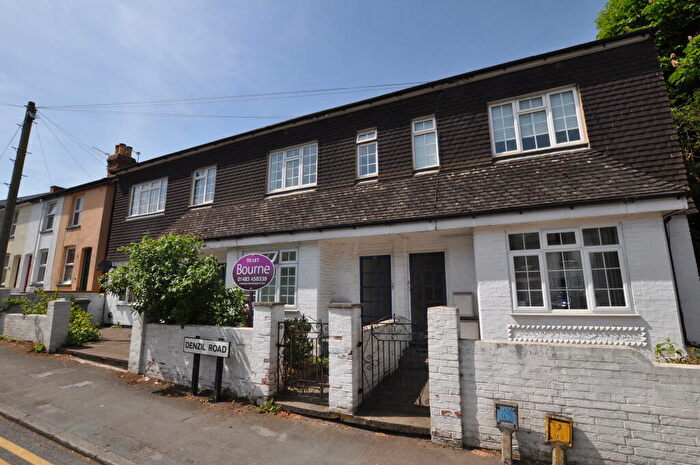 2 Bedroom Apartment To Rent In Denzil Road, Guildford, Surrey, GU2