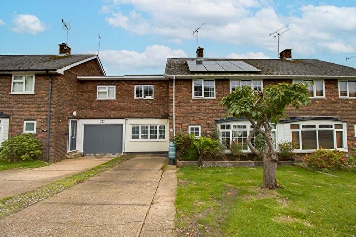 5 Bedroom Semi Detached House For Sale In Great Gregorie, Basildon, Essex, SS16