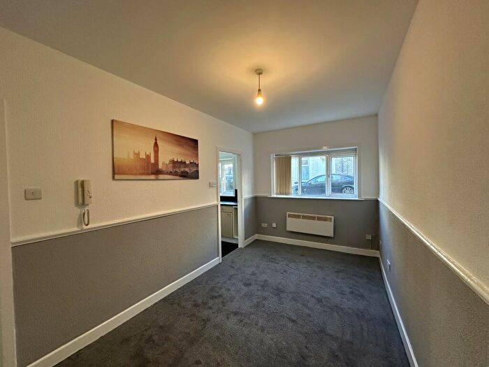 1 Bedroom Flat To Rent In Chapel House, Burnley, BB11