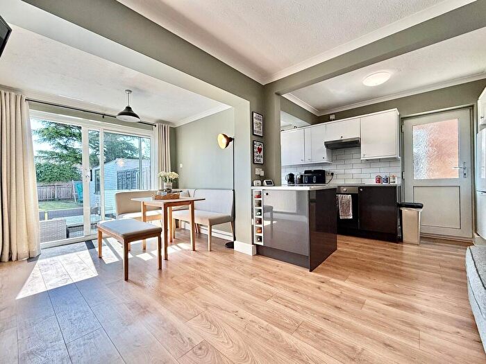 3 Bedroom Semi-Detached House For Sale In Brunswick Road, Ipswich, IP4