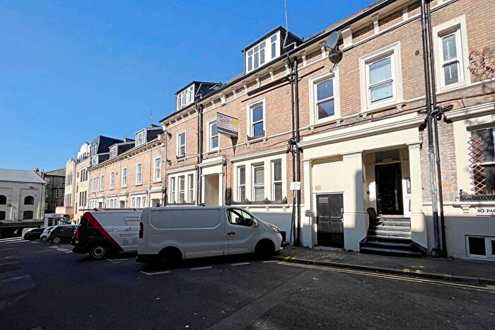 Flat To Rent In Bournemouth, BH1