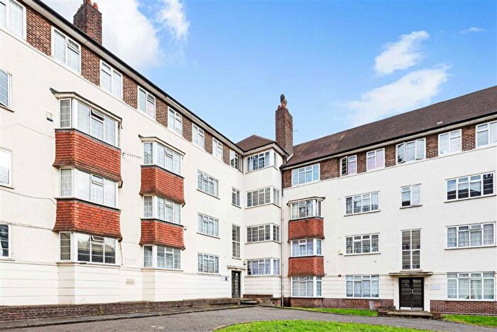 2 Bedroom Flat To Rent In Lewisham Road, Lewisham, SE13