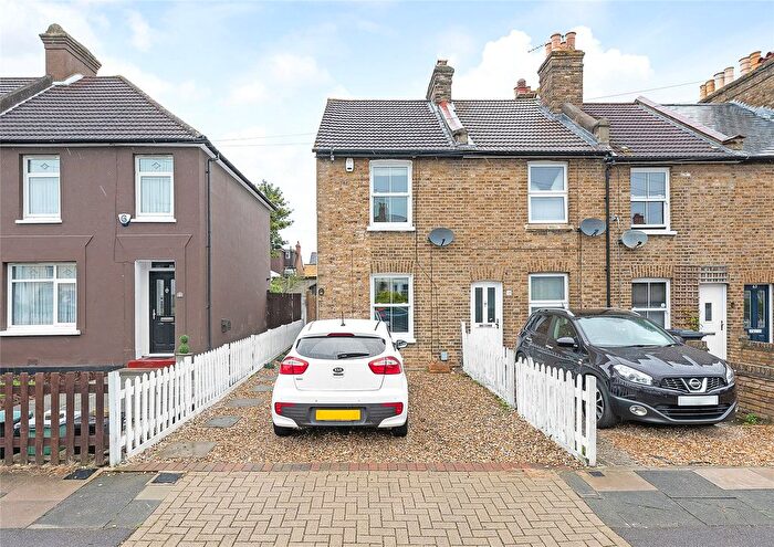 2 Bedroom End Of Terrace House For Sale In Pope Road, Bromley, BR2