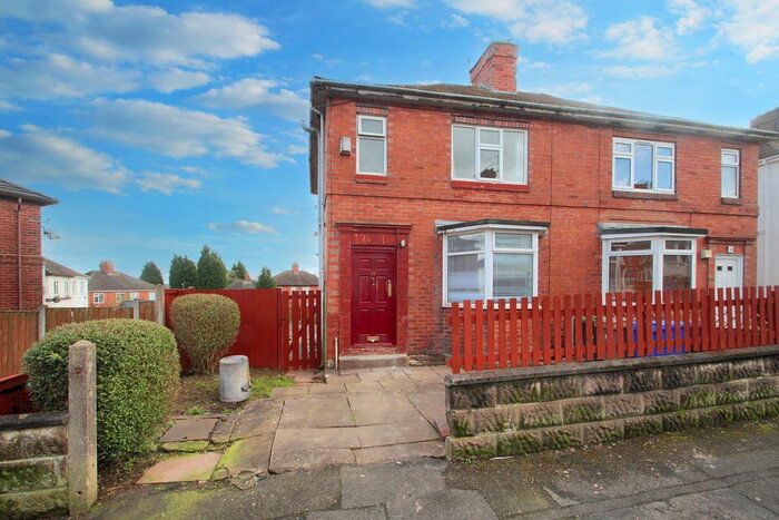 3 Bedroom Semi-Detached House To Rent In Bird Road, Meir, Stoke-On-Trent, ST3
