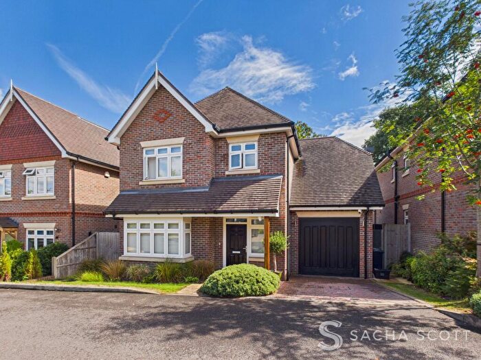 4 Bedroom Detached House For Sale In Mimosa Close, Epsom, KT17