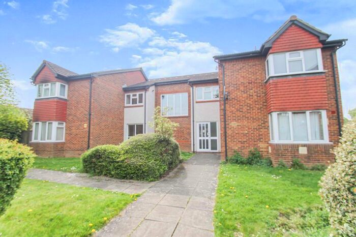 Studio To Rent In Rabournmead Drive, Northolt, UB5