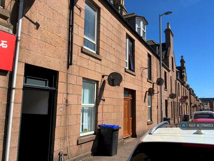 2 Bedroom Flat To Rent In Queen Street, Peterhead, AB42
