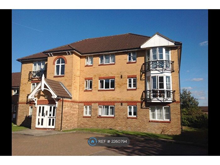 2 Bedroom Flat To Rent In Cricketers Walk, London, SE26