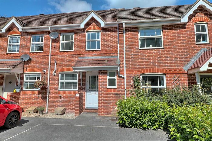 2 Bedroom Terraced House To Rent In Tristram Close, Knightwood Park, Chandler's Ford, SO53