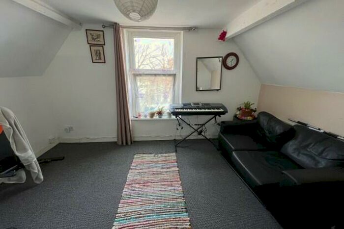 1 Bedroom Flat To Rent In Richmond Road Cardiff, CF24