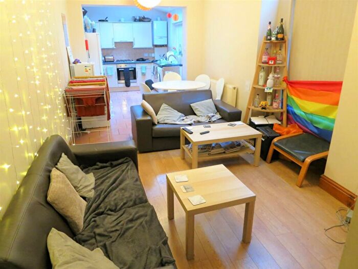 5 Bedroom Terraced House To Rent In £ Pppw. Richmond Road, Fallowfield, M14