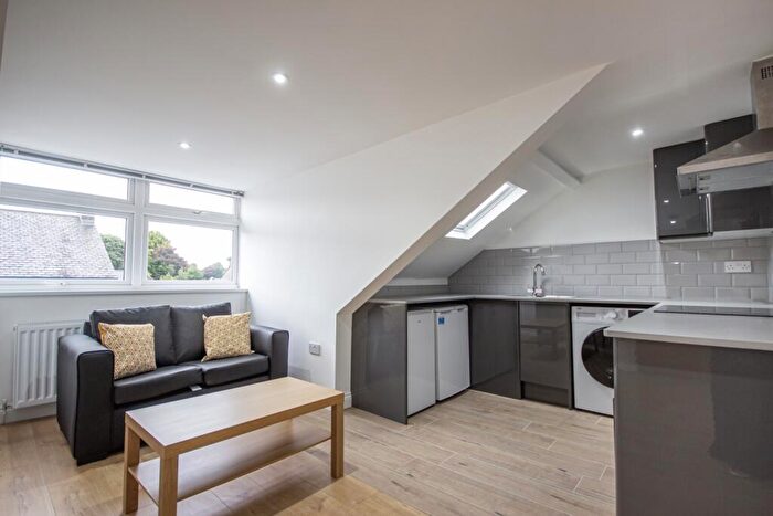 2 Bedroom Apartment To Rent In - Hutton Terrace, Newcastle Upon Tyne, Tyne And Wear, NE2