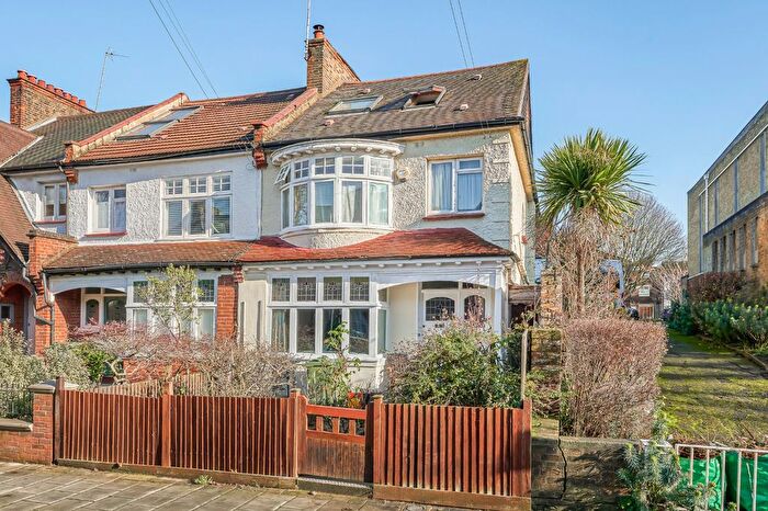 5 Bedroom Detached House For Sale In Briarwood Road, London, SW4