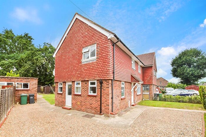 3 Bedroom Semi-Detached House For Sale In Crescent Way, Horley, Surrey, RH6