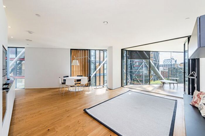 2 Bedroom Flat To Rent In Neo Bankside, Holland Street, SE1