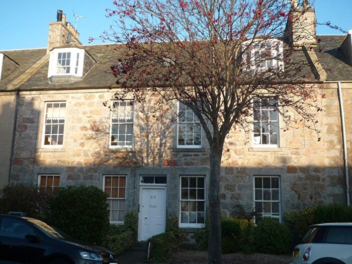 1 Bedroom Flat To Rent In Victoria Street, Top Floor, Aberdeen, AB10