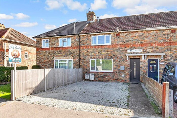2 Bedroom Terraced House For Sale In Redsull Avenue, Deal, Kent, CT14