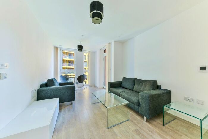 1 Bedroom Flat To Rent In Ossel Court, Enderby Wharf, Telegraph Avenue, Greenwich, London, SE10