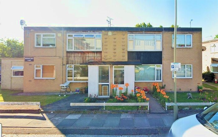 2 Bedroom Maisonette To Rent In Bibsworth Lodge, Bibsworth Road, Finchley, N3