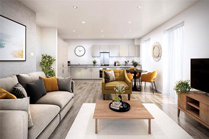 1 Bedroom Flat For Sale In Saltwood Avenue, Stone, Greenhithe, Kent, DA9