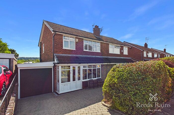 3 Bedroom Semi-Detached House For Sale In Newport Road, Denton, Manchester, Greater Manchester, M34