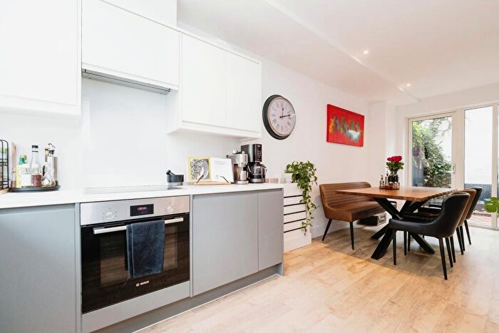 3 Bedroom Terraced House For Sale In Kempton Mews, London, London, E6