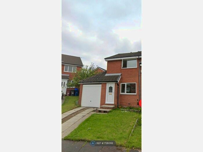 2 Bedroom Semi-Detached House To Rent In Stone Hill Drive, Blackburn, BB1