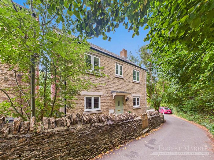 3 Bedroom Detached House For Sale In Adderwell Road, Frome, BA11