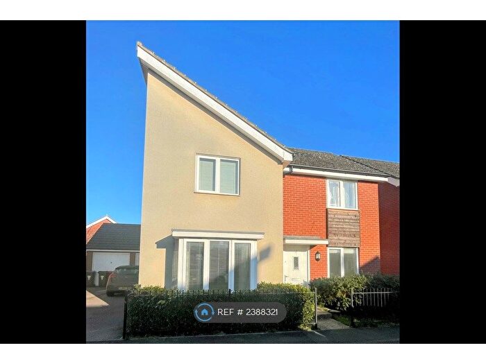 4 Bedroom Detached House To Rent In Causey Arch, Milton Keynes, MK10