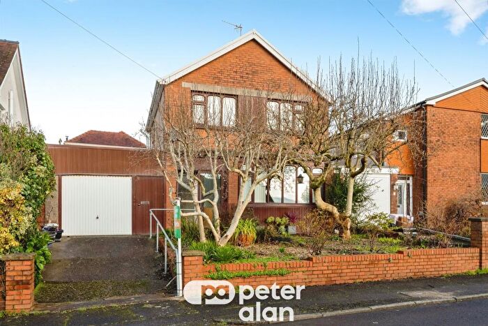 3 Bedroom Detached House For Sale In Gelli Aur, Neath, SA10