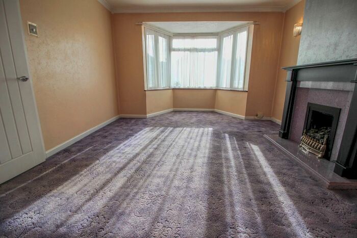 3 Bedroom Semi-Detached House To Rent In Clarke Way, Watford WD25