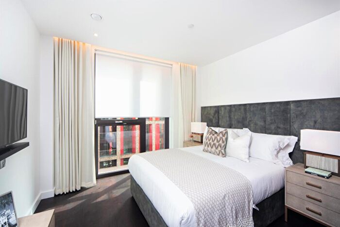 2 Bedroom Apartment To Rent In Thornes House, Nine Elms, London, SW11