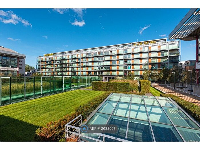 2 Bedroom Flat To Rent In Highbury Stadium Square, London, N5