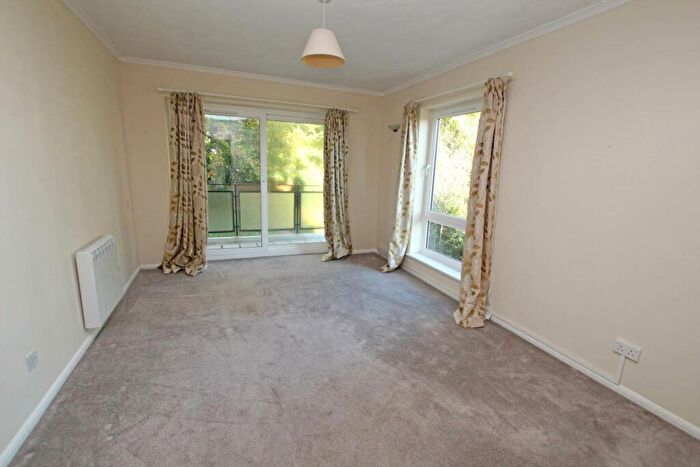 1 Bedroom Flat For Sale In Elmwood, Arundel Road, BN21