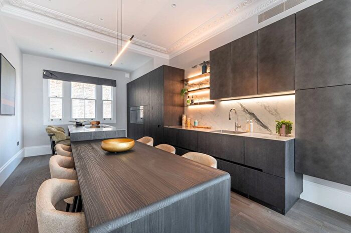 3 Bedroom Property To Rent In Kensington Park Road, Notting Hill, London, W11