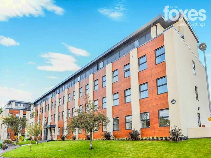 2 Bedroom Flat To Rent In Victoria House, Princes Road, Ferndown, BH22