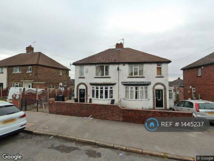 3 Bedroom Semi-Detached House To Rent In Greenwood Road, Sheffield, S9