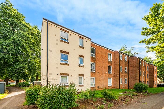 2 Bedroom Flat To Rent In Great Gull Crescent, Southfields, Northampton, NN3